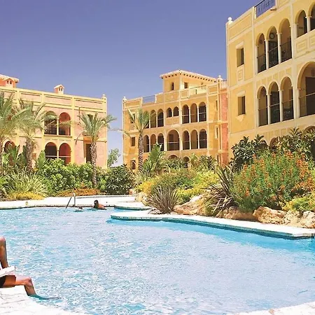 Desert Springs Award-winning Golf Apartment *